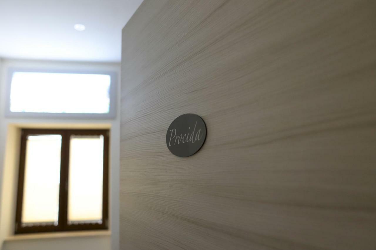 B&B Pisadog Naples Luaran gambar